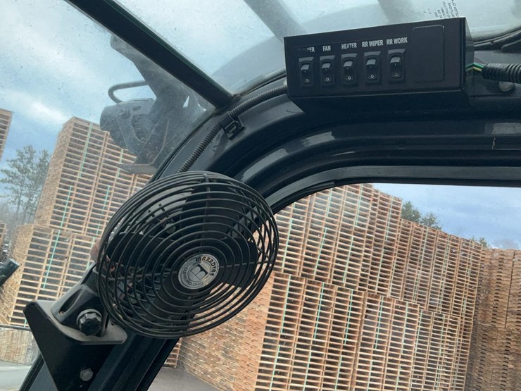 2018-toyota-8fdu25-image-18