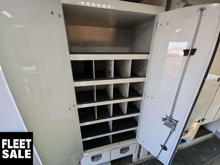 2012-ford-f550-image-35