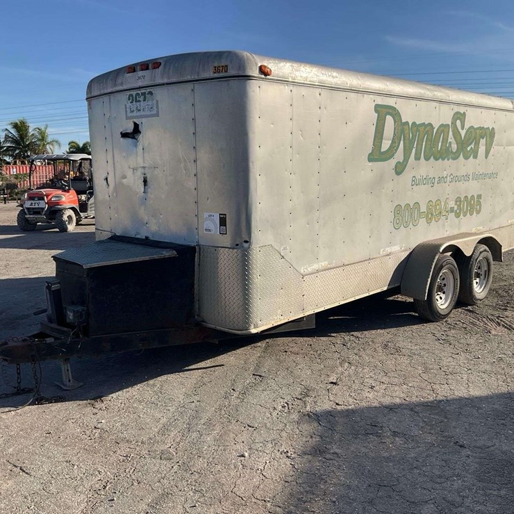 2002 Sun Coast Trailers T/A Enclosed Trailer