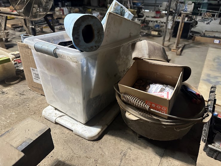 #38482-•-tools,-shop-towels,-&-misc-image-3