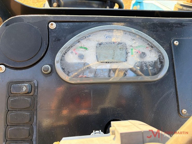 2018-genie-gth1056-image-23