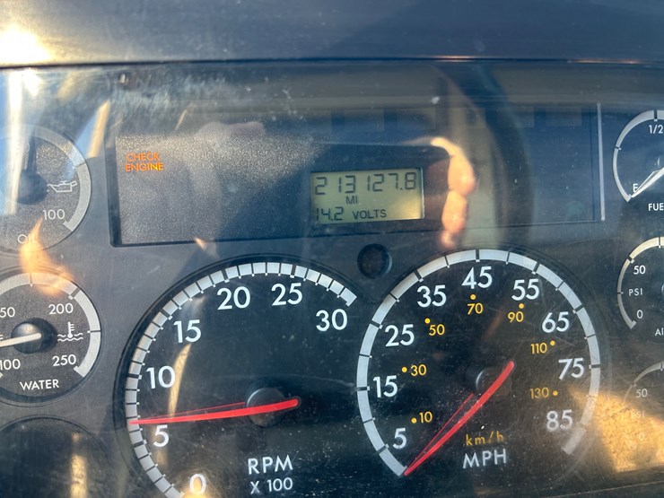 2004-sterling-acterra-image-15