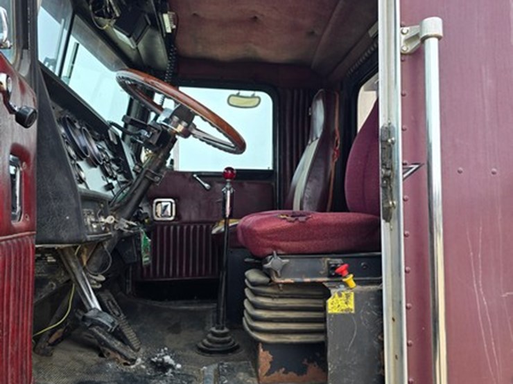 1989-kenworth-t800-image-19