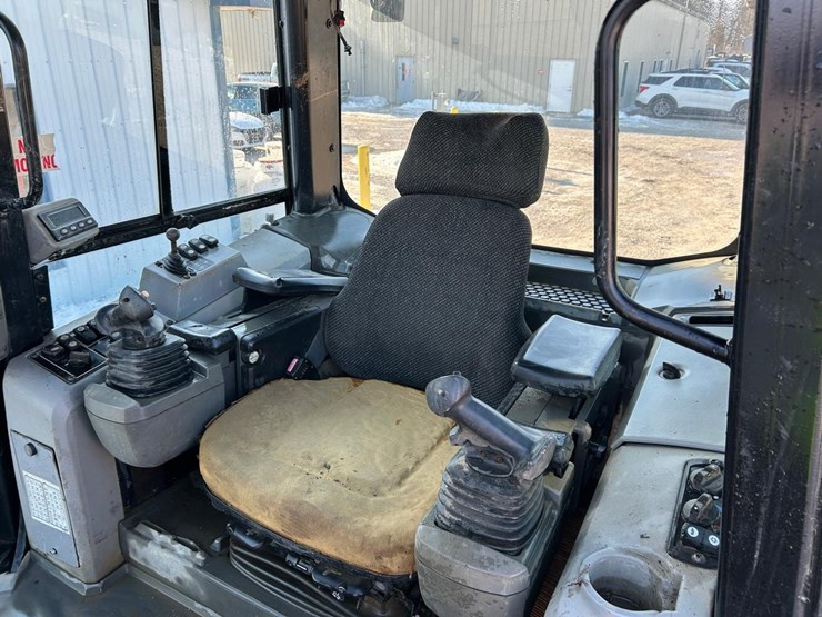 caterpillar-d6k-xl-image-22