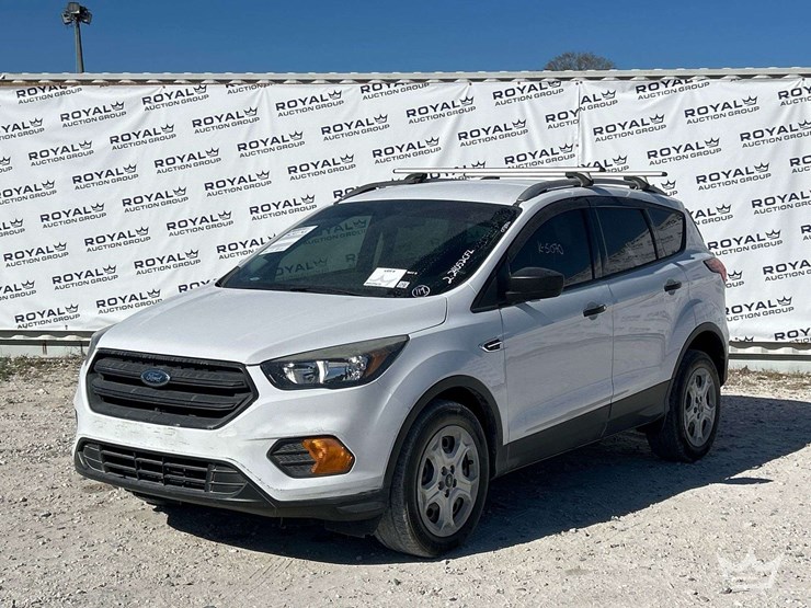 2019-ford-escape-image-1