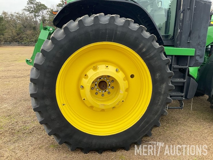 2023-john-deere-8r-370-image-30