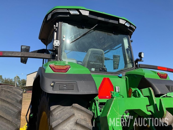 2023-john-deere-8r-370-image-23