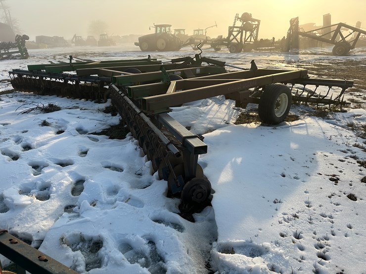 john-deere-630-image-3