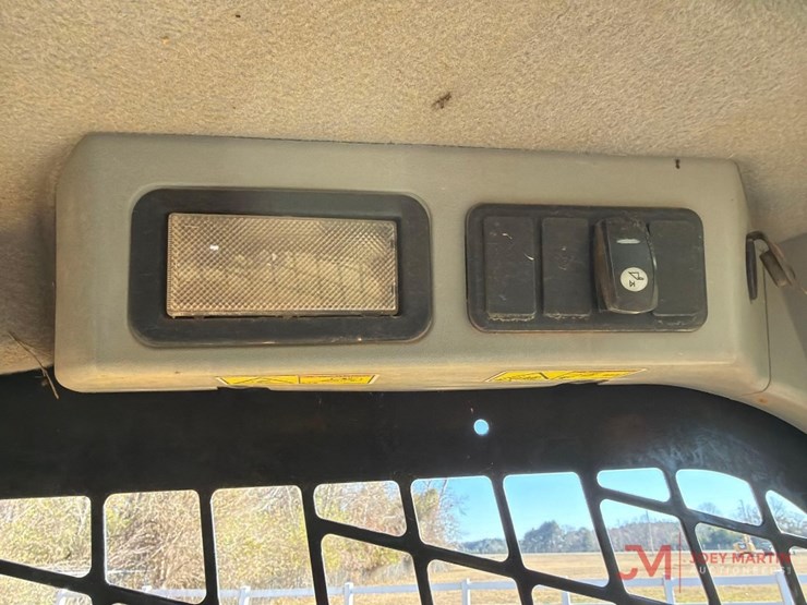 2018-caterpillar-249d-image-15