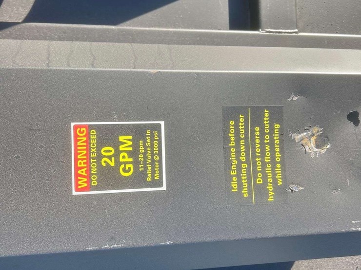 hydraulic-72in-brush-cutter-skid-steer-attachment-image-3