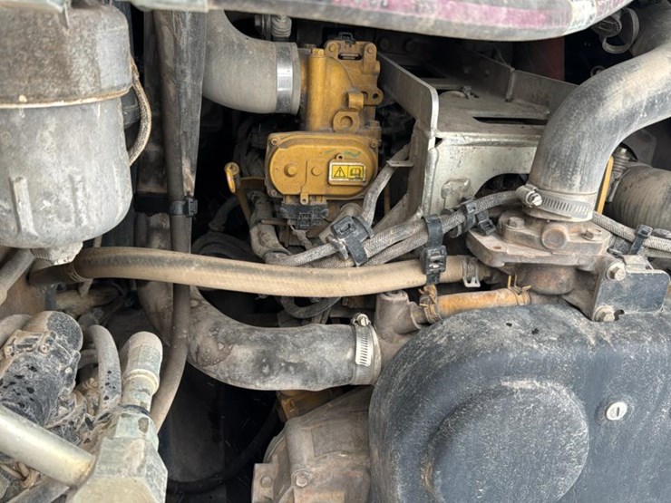 2023-caterpillar-299d3-xe-image-29