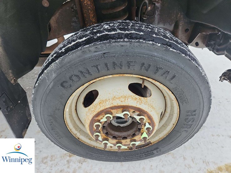 2013-ford-f550-image-13