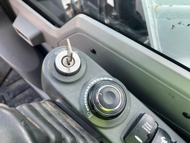 2020-bobcat-e145-image-31