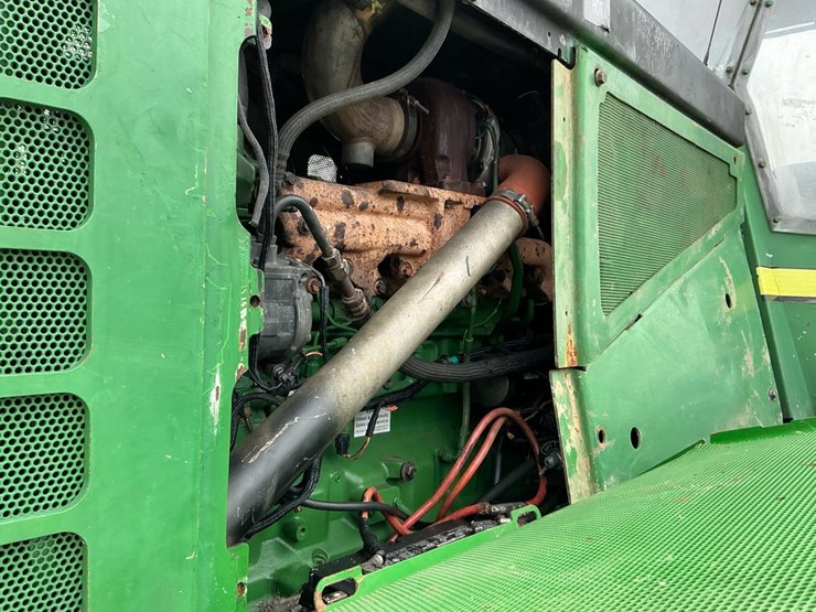 2010-deere-648h-image-68