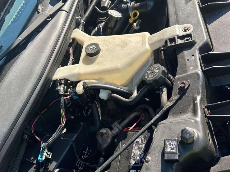 2017-chevrolet-express-3500-image-8