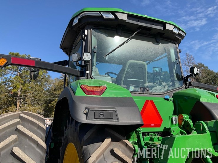 2023-john-deere-8r-370-image-21