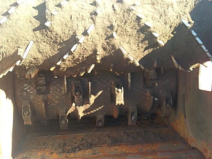 2017-caterpillar-c18-image-12