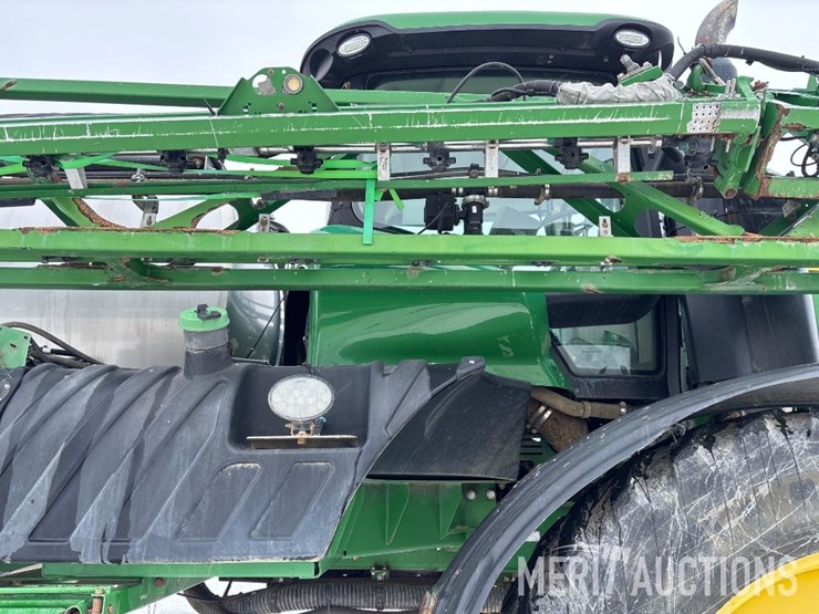 2018-john-deere-r4045-image-34