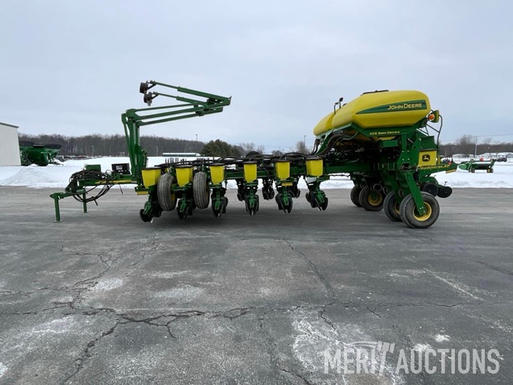 2012-john-deere-1770nt-ccs-image-2