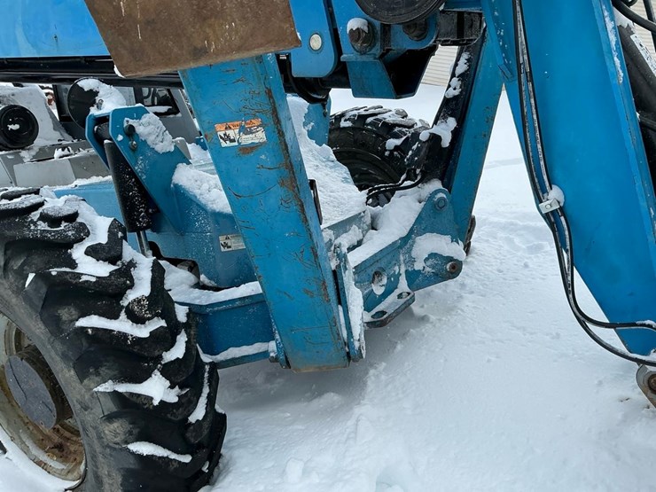 2006-genie-gth1056-image-33