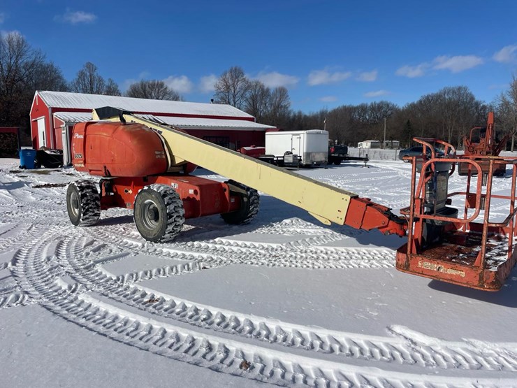 2008-jlg-600s-image-1