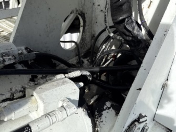 2012-international-7400-image-26