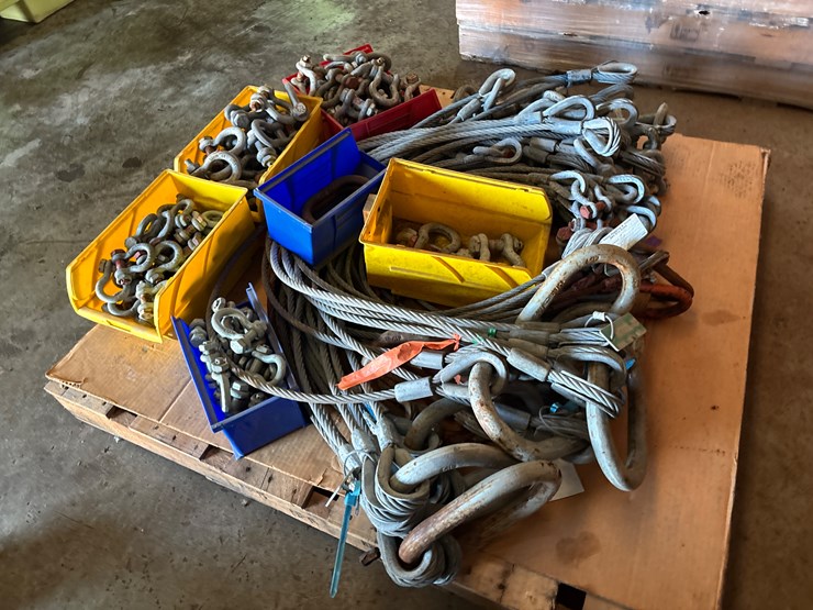 #437-•-lot-of-harnesses-and-shackles-image-3