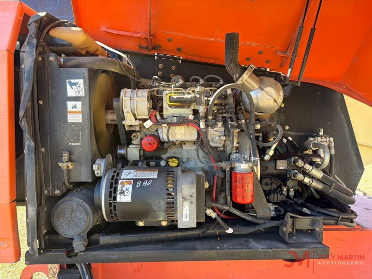 2015-jlg-600s-image-8