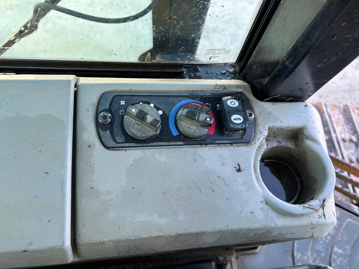 caterpillar-d6k-xl-image-26