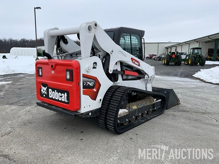 2024-bobcat-t740-image-5