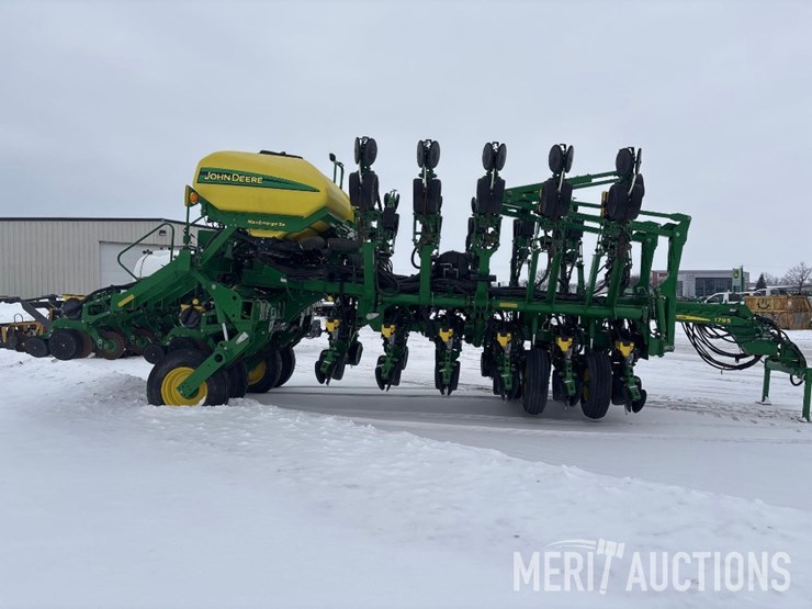 2020-john-deere-1795-image-6