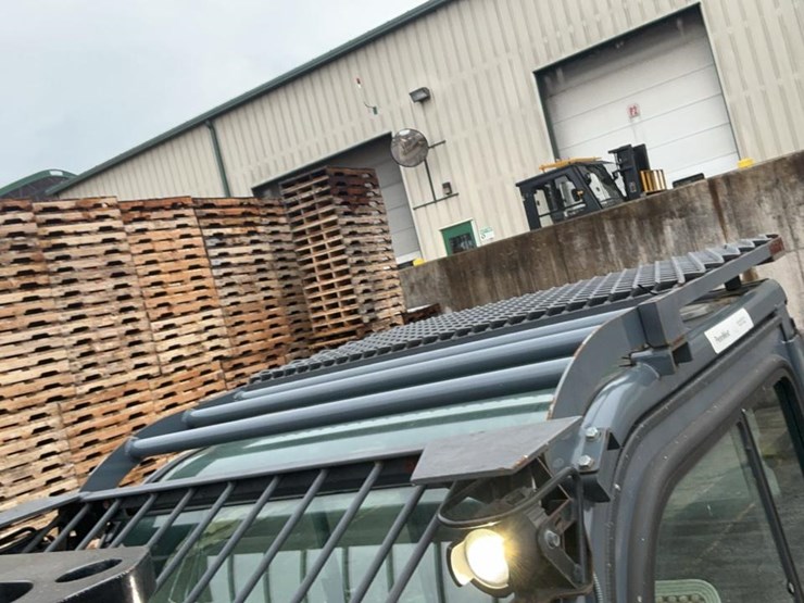 2018-toyota-8fdu25-image-43