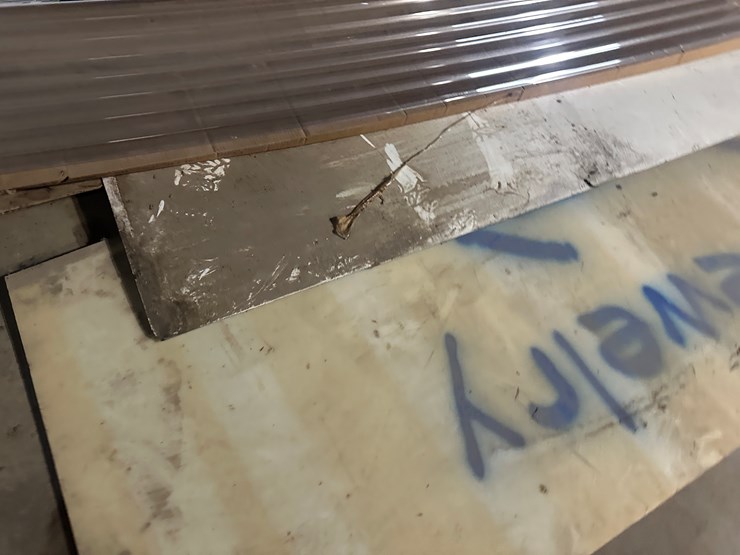 #38472-•-lot-of-wood-&-clear-polycarbonate-panels-image-8