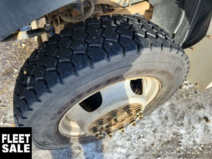 2012-ram-5500-4x4-s/a-service-truck-image-10