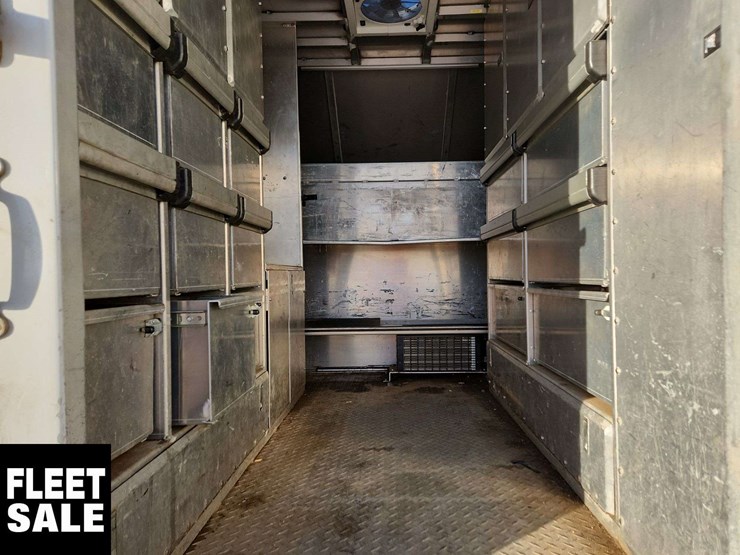 2019-dodge-3500-image-25