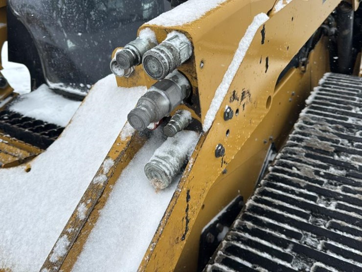 2023-caterpillar-299d3-xe-image-24