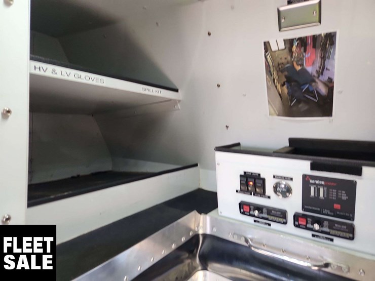 2012-ford-f550-image-31