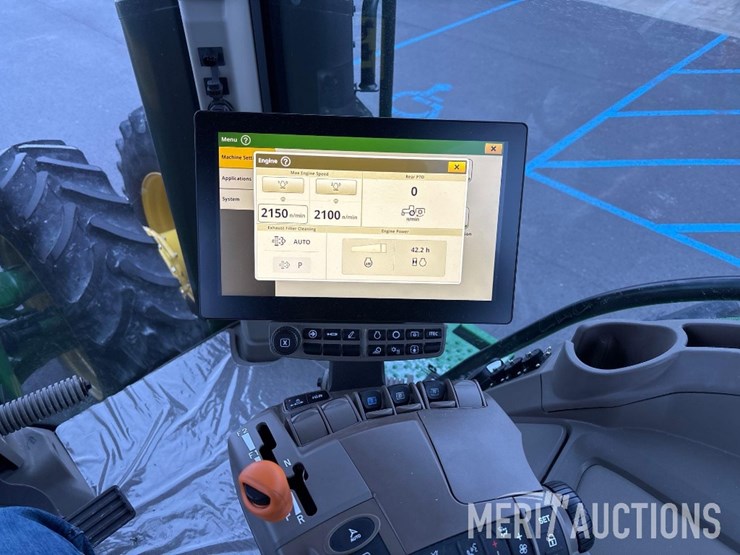 2024-john-deere-8r-370-image-47