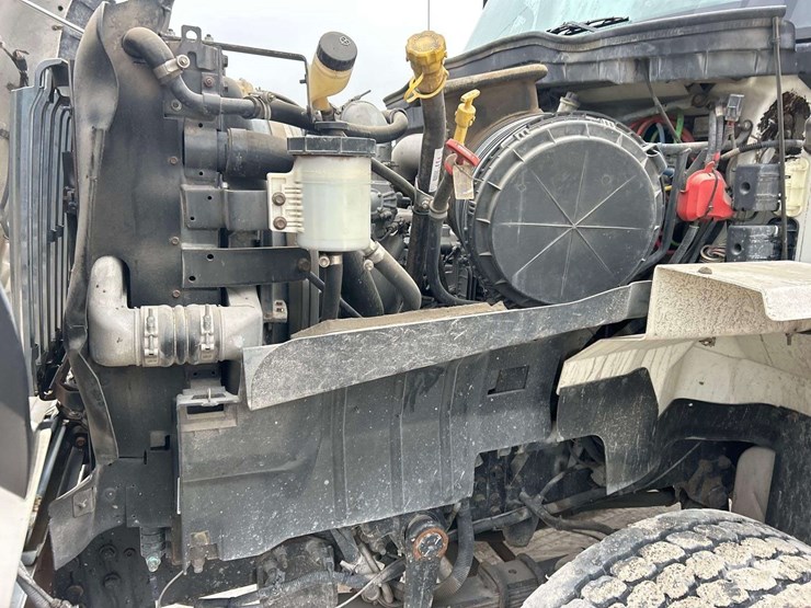 2014-international-workstar-7600-image-8