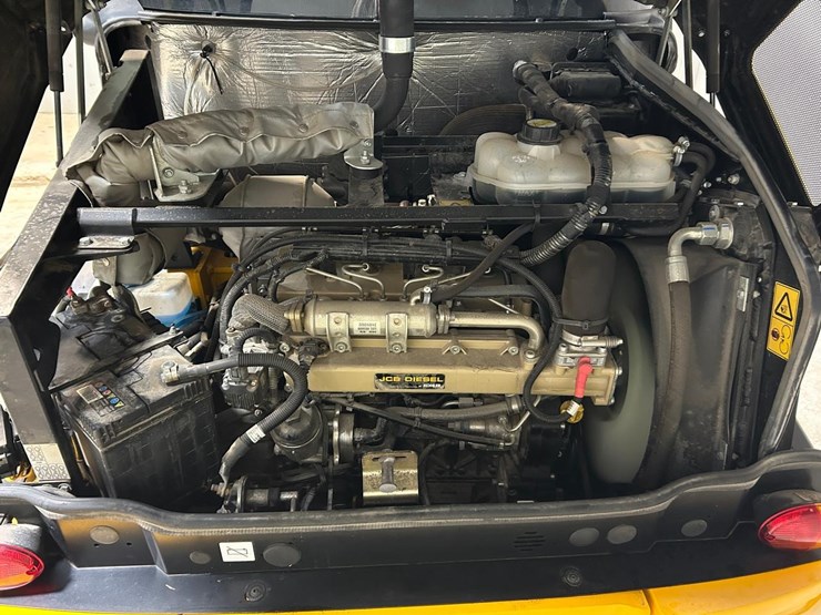 2022-jcb-407-image-13