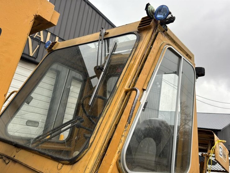 caterpillar-v140-image-46