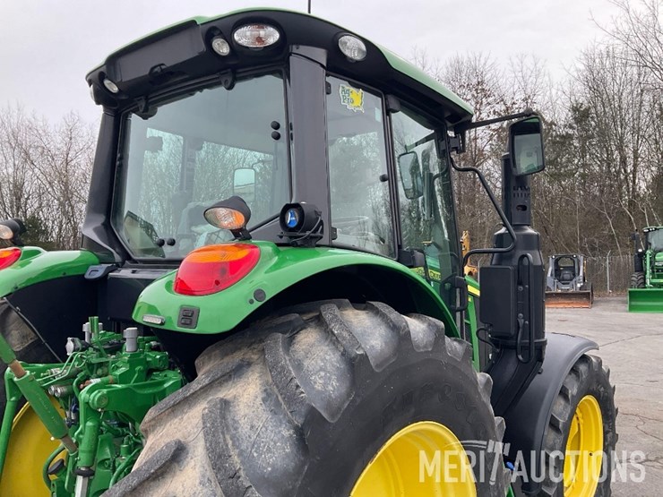2021-john-deere-6110m-image-33