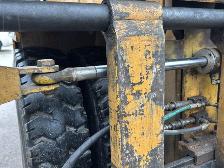 caterpillar-v140-image-20