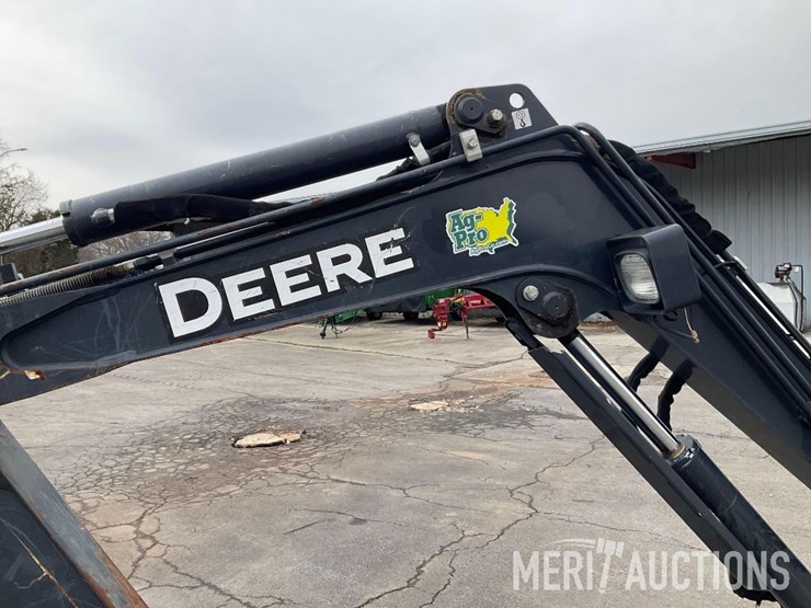 2019-deere-30g-image-12