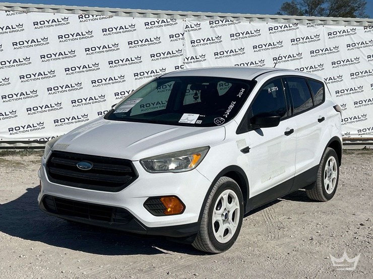 2017-ford-escape-image-1