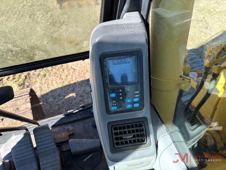 komatsu-pc138us-lc-2-image-13