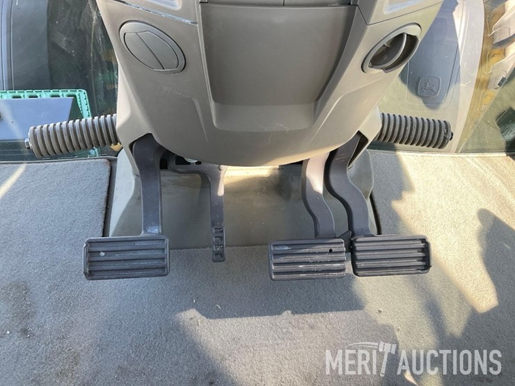 2023-john-deere-8r-370-image-51