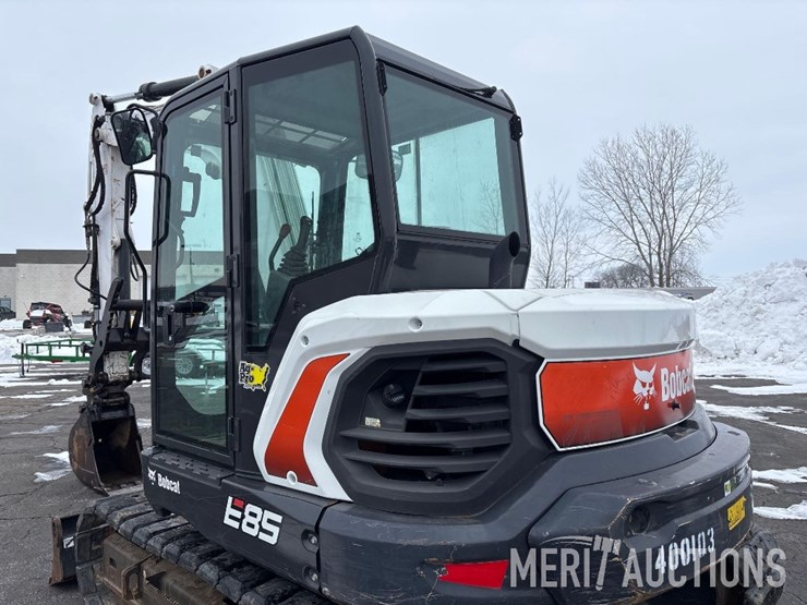 2019-bobcat-e85-image-17