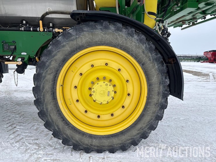2018-john-deere-r4045-image-21