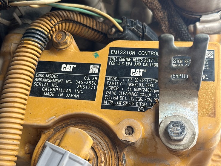caterpillar-242d-image-45